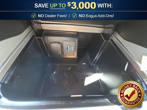 Used 2020 Ford Explorer XLT w/ Equipment Group 202A RWD image 28