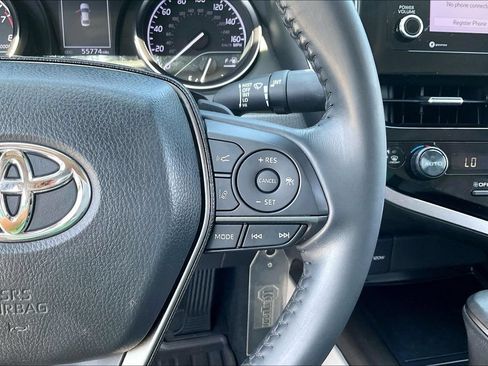 Used 2023 Toyota Camry SE FWD image 12