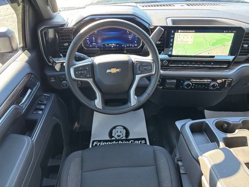 Used 2025 Chevrolet Silverado 2500 LT w/ All Star Edition AWD/4WD image 3