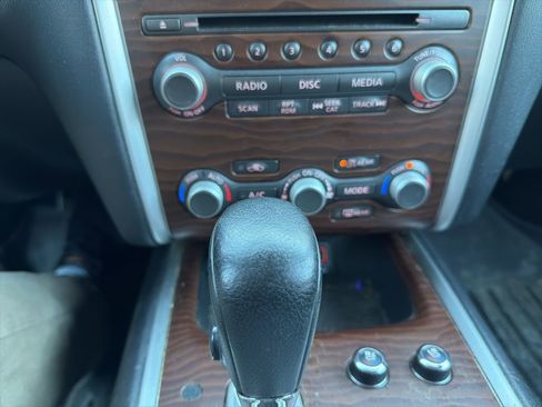 Used 2018 Nissan Pathfinder Platinum image 13