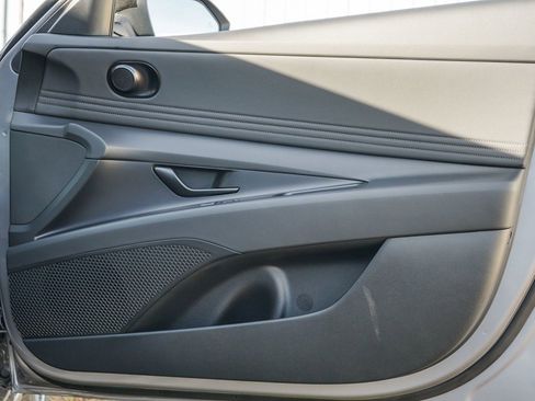 New 2025 Hyundai Elantra Sport image 9