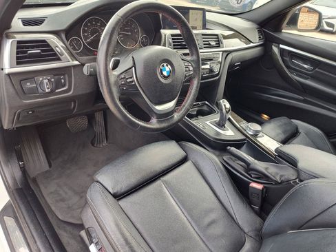 Used 2018 BMW 330i Sedan w/ Convenience Package RWD image 16