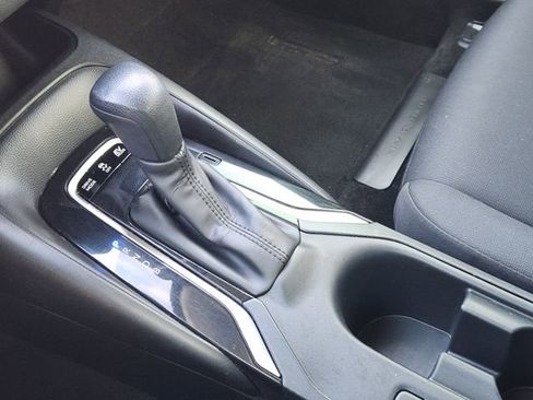 Used 2024 Toyota Corolla LE image 17