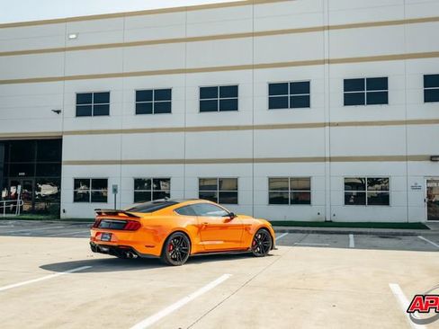 Used 2020 Ford Mustang Shelby GT500 w/ Technology Package RWD image 21