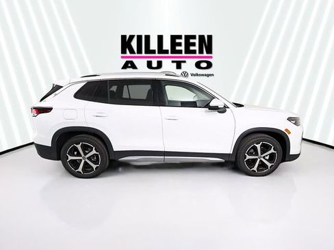 New 2026 Volkswagen Tiguan SE image 8