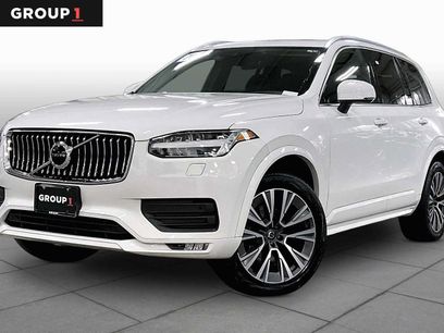 Used 2021 Volvo XC90 T6 Momentum w/ Climate Package