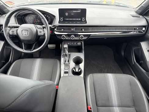Used 2025 Honda Civic Sport image 26