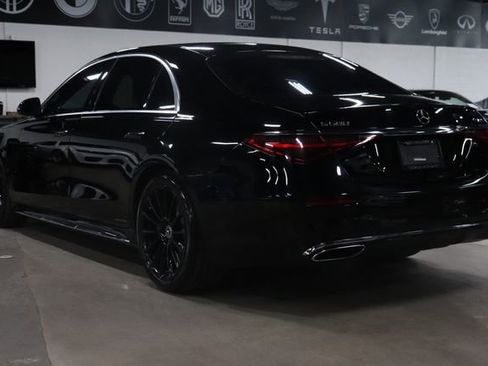 Used 2021 Mercedes-Benz S 580 4MATIC Sedan image 3