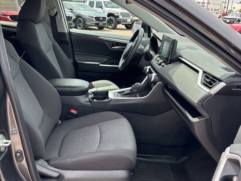 Used 2020 Toyota RAV4 XLE w/ Convenience Package AWD/4WD image 28