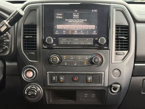 Used 2023 Nissan Titan SV AWD/4WD image 17