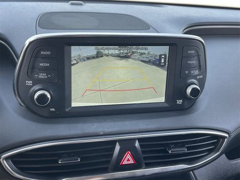 Used 2020 Hyundai Santa Fe SEL image 25