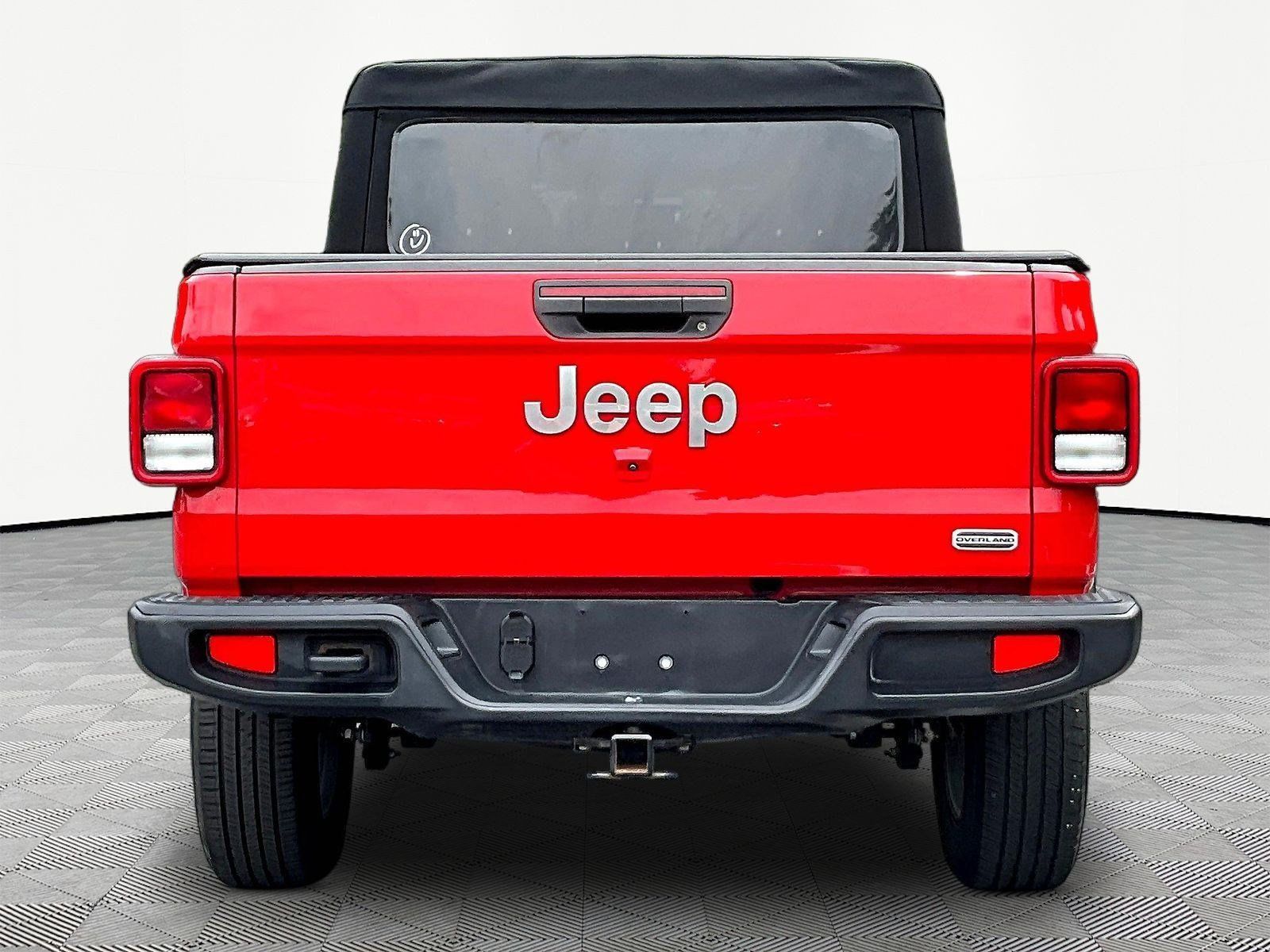 Used 2023 Jeep Gladiator Overland w/ Cold Weather Group AWD/4WD image 12