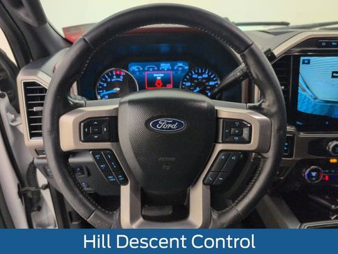 Certified 2022 Ford F450 Platinum w/ FX4 Off-Road Package image 40