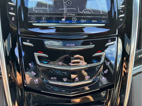 Used 2020 Cadillac Escalade Platinum AWD/4WD image 36