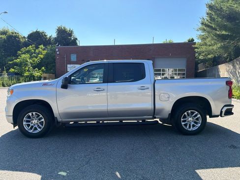 Used 2022 Chevrolet Silverado 1500 RST AWD/4WD image 3