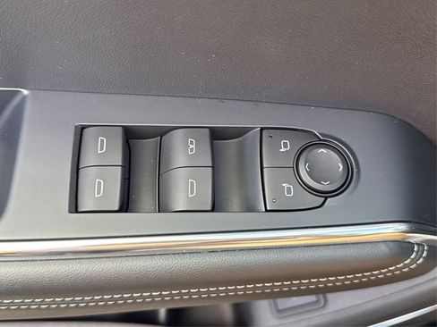 Used 2024 GMC Acadia Elevation w/ Trailering Package image 38