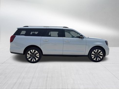 Used 2025 Ford Expedition Max Platinum w/ Driver's Package AWD/4WD image 5