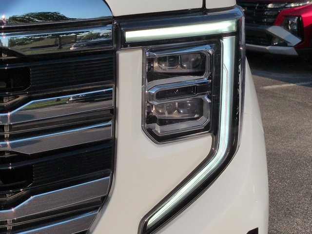 Used 2025 GMC Sierra 1500 SLT RWD image 10