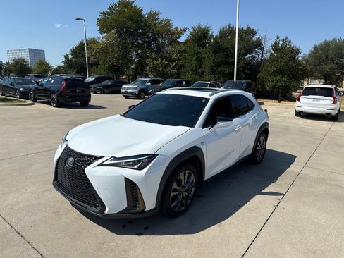 Used 2019 Lexus UX 200 F Sport w/ F Sport Premium Package FWD image 1