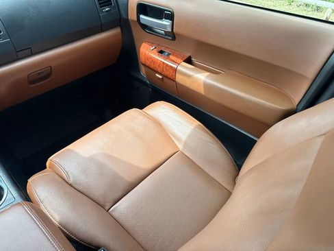 Used 2021 Toyota Sequoia Platinum RWD image 13