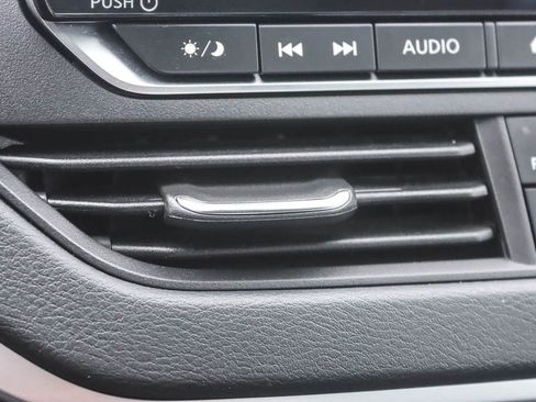 Used 2022 Nissan Altima 2.5 SR image 26