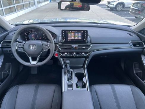 Used 2018 Honda Accord EX image 14
