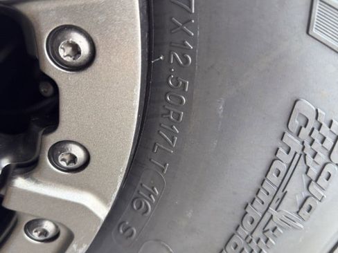 New 2025 Ford Bronco Raptor image 13