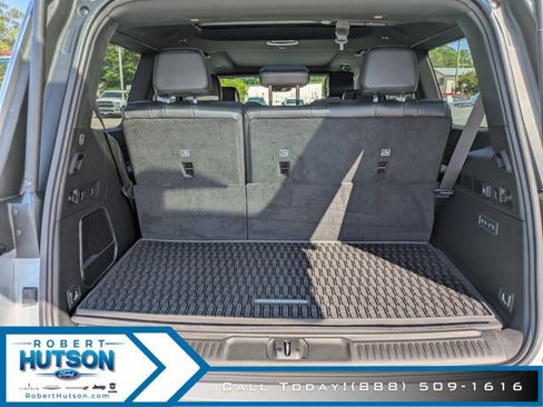 New 2026 Jeep Grand Wagoneer 2WD image 10