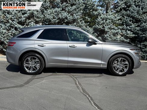 Used 2025 Genesis GV70 2.5T image 11
