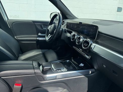 Used 2020 Mercedes-Benz GLB 250 4MATIC image 29