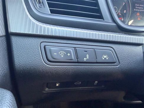 Used 2018 Hyundai Sonata Sport w/ Tech Package 05 FWD image 16