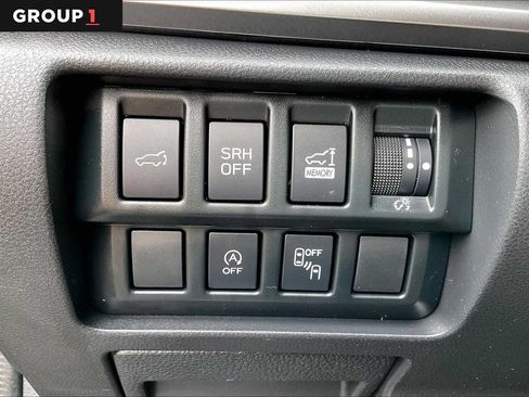 Used 2024 Subaru Forester Premium AWD/4WD image 35