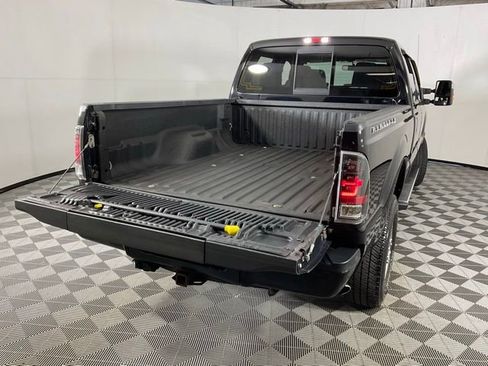 Used 2016 Ford F250 Platinum AWD/4WD image 38