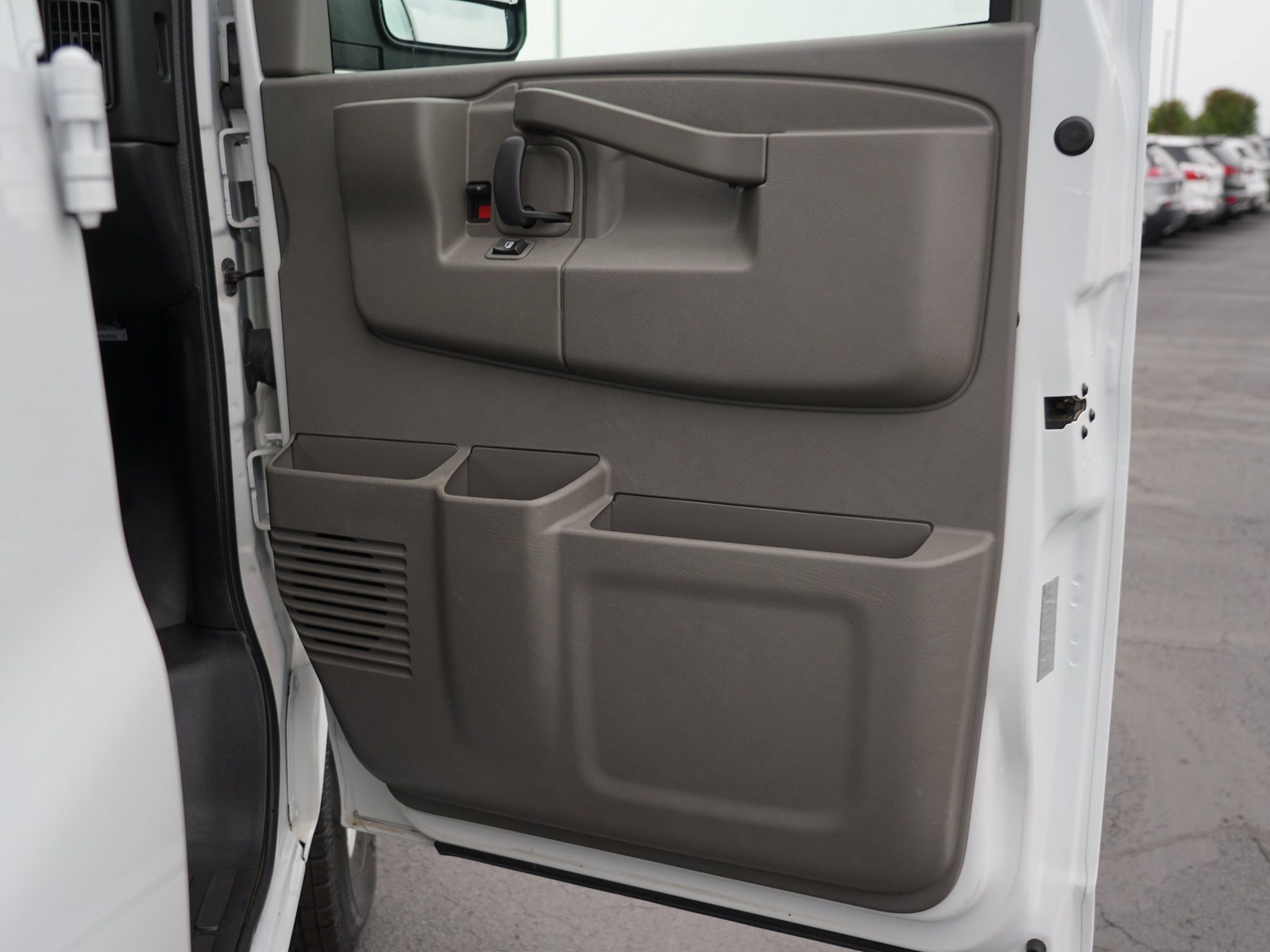 Used 2017 Chevrolet Express 2500 LS RWD image 27
