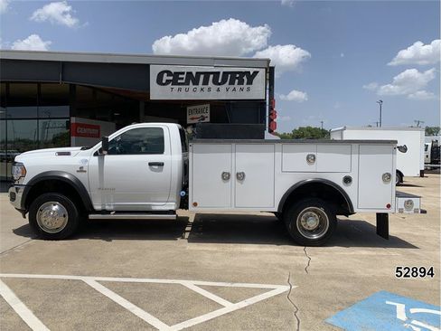 Used 2022 RAM 5500 Tradesman AWD/4WD image 4