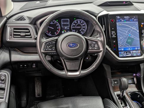 Used 2023 Subaru Ascent Touring image 4