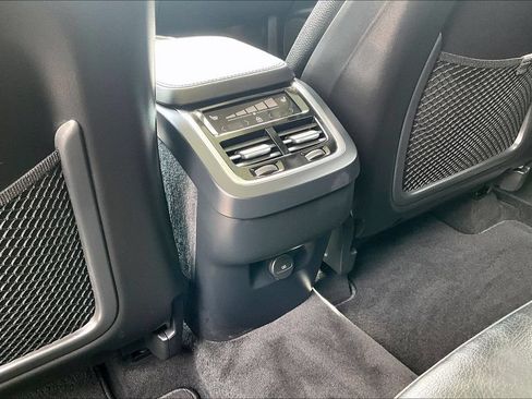 Used 2023 Volvo XC90 B6 Core w/ Climate Package AWD/4WD image 33