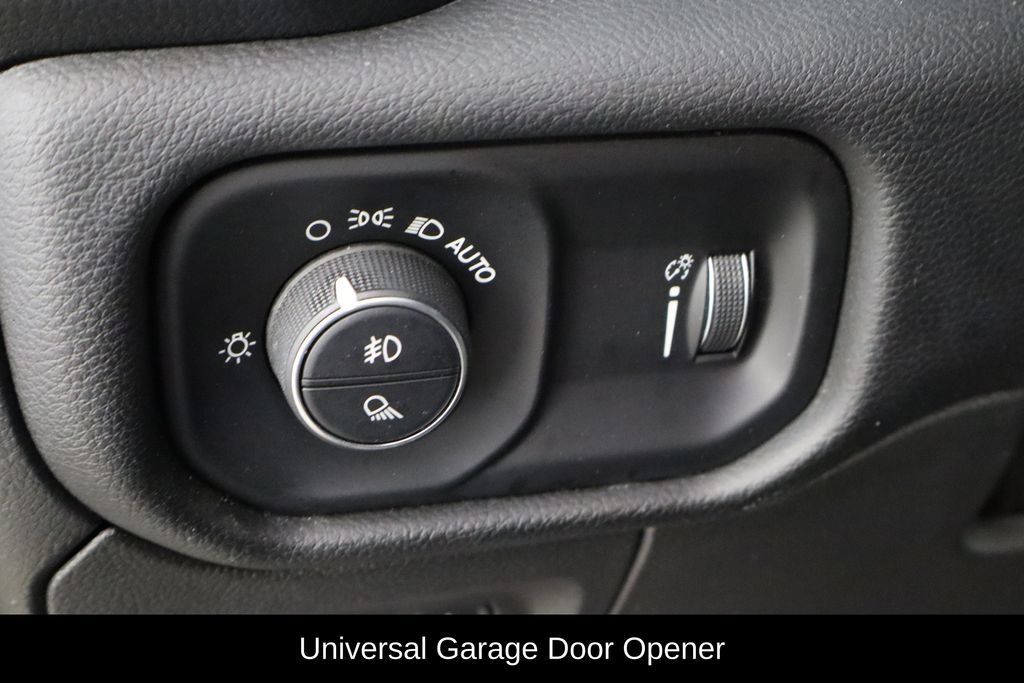 Used 2023 RAM 1500 Big Horn AWD/4WD image 22