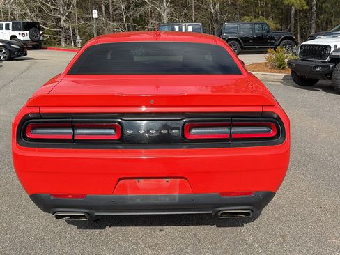 Used 2021 Dodge Challenger R/T w/ Performance Handling Group image 9