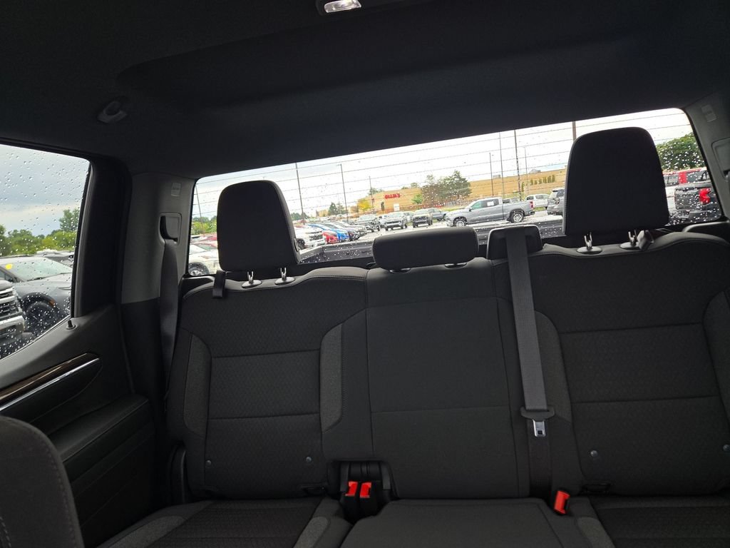 Used 2024 Chevrolet Silverado 1500 LT AWD/4WD image 9