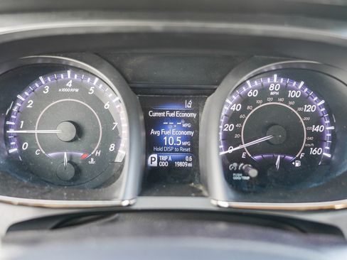 Used 2018 Toyota Avalon XLE image 24