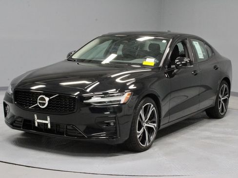 Used 2024 Volvo S60 B5 Plus w/ Climate Package AWD/4WD image 8