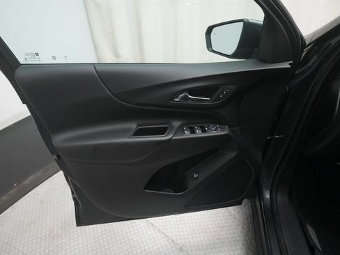 Used 2020 Chevrolet Equinox LT w/ Driver Convenience Package FWD image 28