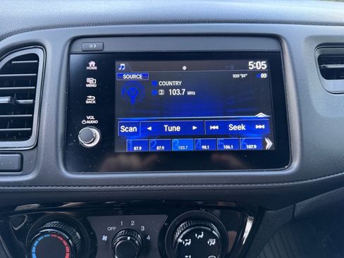 Used 2022 Honda HR-V Sport image 24