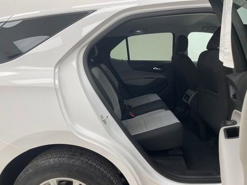 Certified 2024 Chevrolet Equinox LS w/ LS Convenience Package image 13