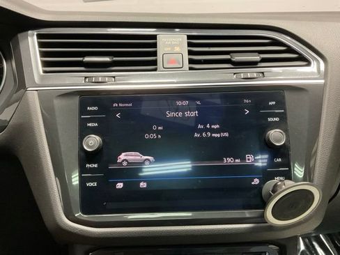 Used 2019 Volkswagen Tiguan SE w/ Panoramic Sunroof Package AWD/4WD image 34