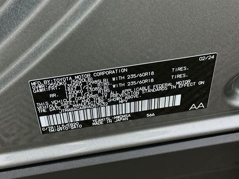 Used 2024 Toyota bZ4X XLE w/ Weather Package image 12