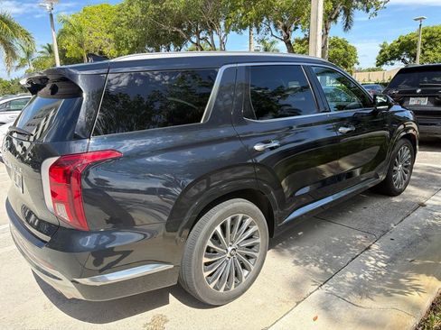 Used 2024 Hyundai Palisade Calligraphy FWD image 4