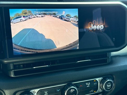 Used 2024 Jeep Wrangler Sport AWD/4WD image 24