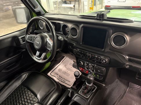 Certified 2018 Jeep Wrangler Unlimited Rubicon AWD/4WD image 12